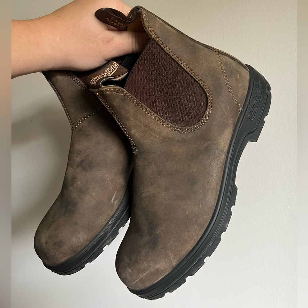 Blundstones